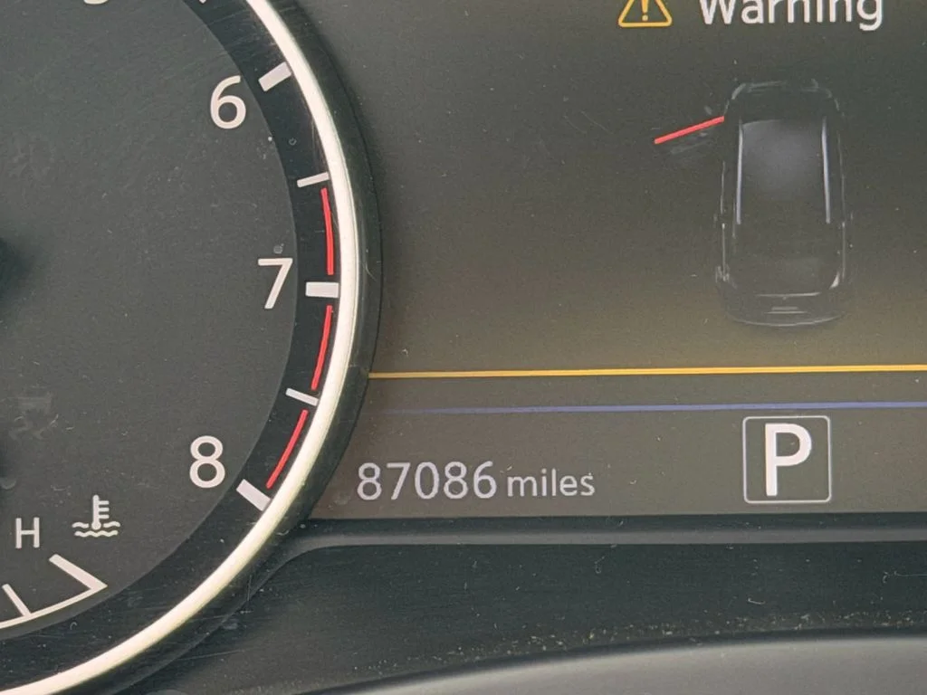 Used 2017 Black Nissan SL image 22