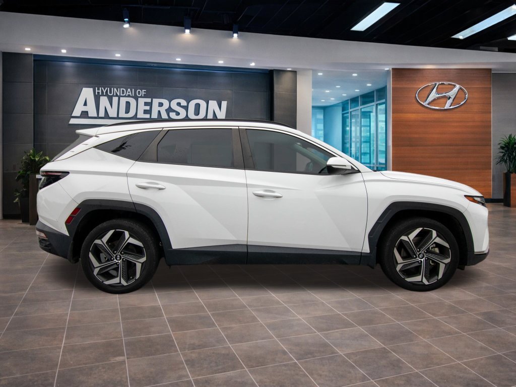 Used 2023 White Hyundai SEL image 16