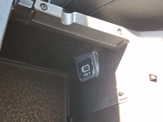 Used 2022 Green Jeep Overland image 26