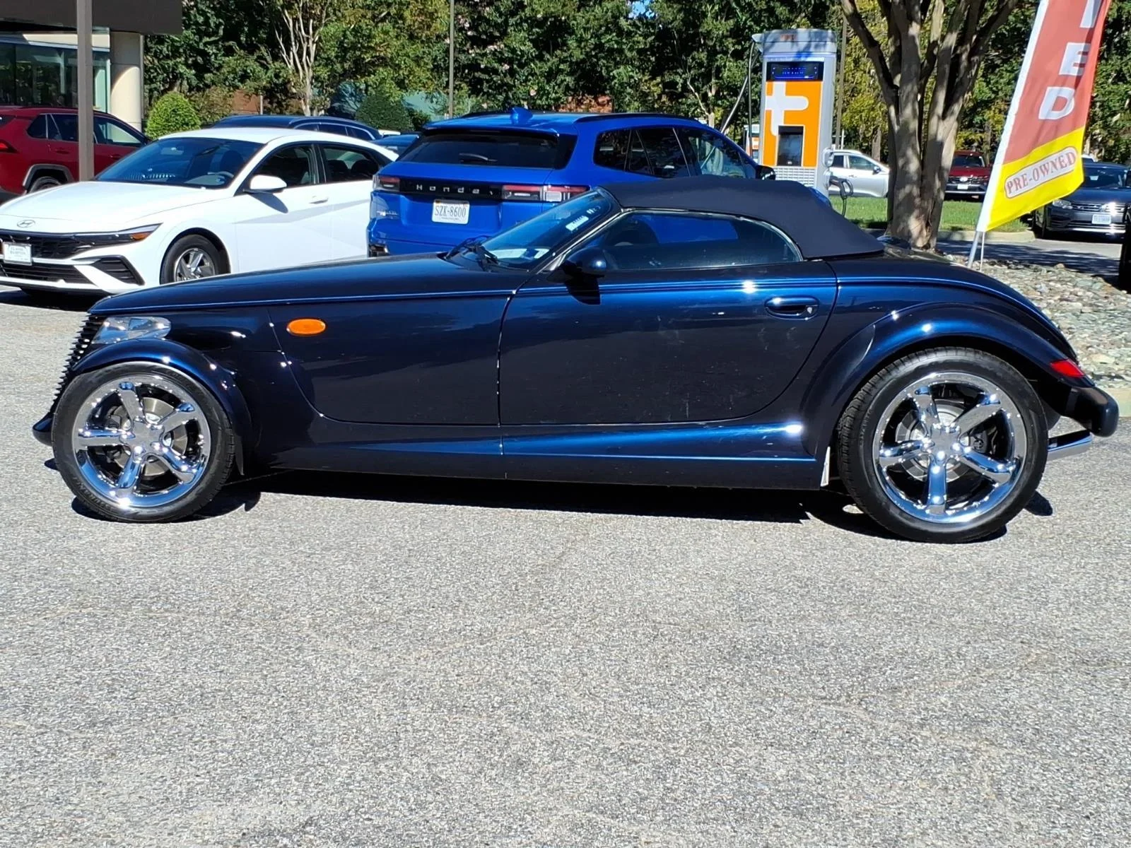 Used 2001 Prowler Midnight Blue Pearl Plymouth Roadster image 3