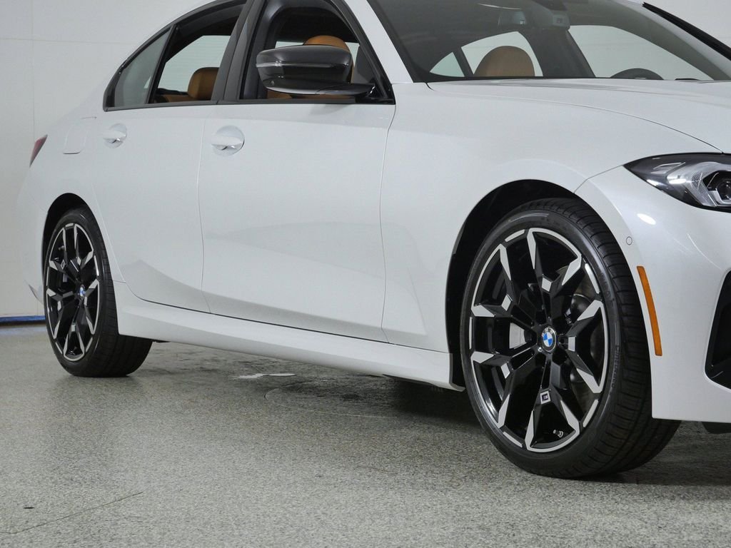 New 2026 Mineral White Metallic BMW 330i xDrive image 6