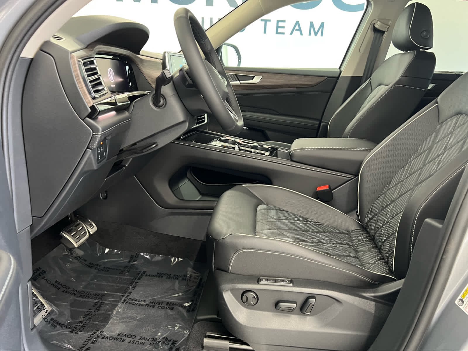 2026 Volkswagen Atlas SEL Premium R-Line - Photo 12