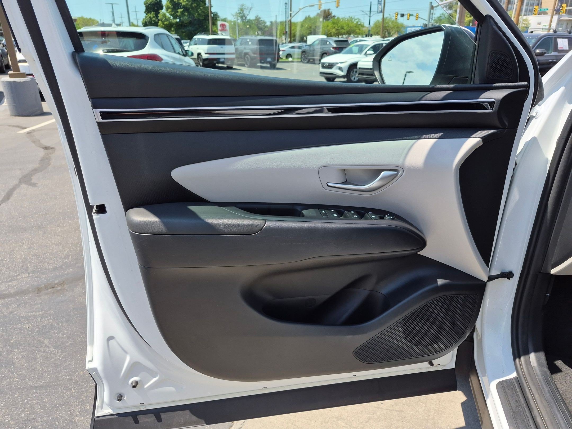 Certified Used 2022 Quartz White Hyundai SEL image 13