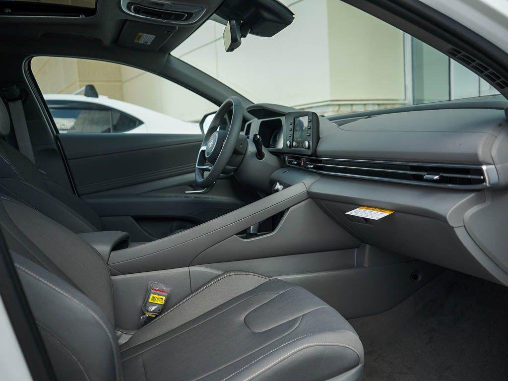New 2026 Abyss Black Hyundai SEL Sport Premium Sedan FWD image 32