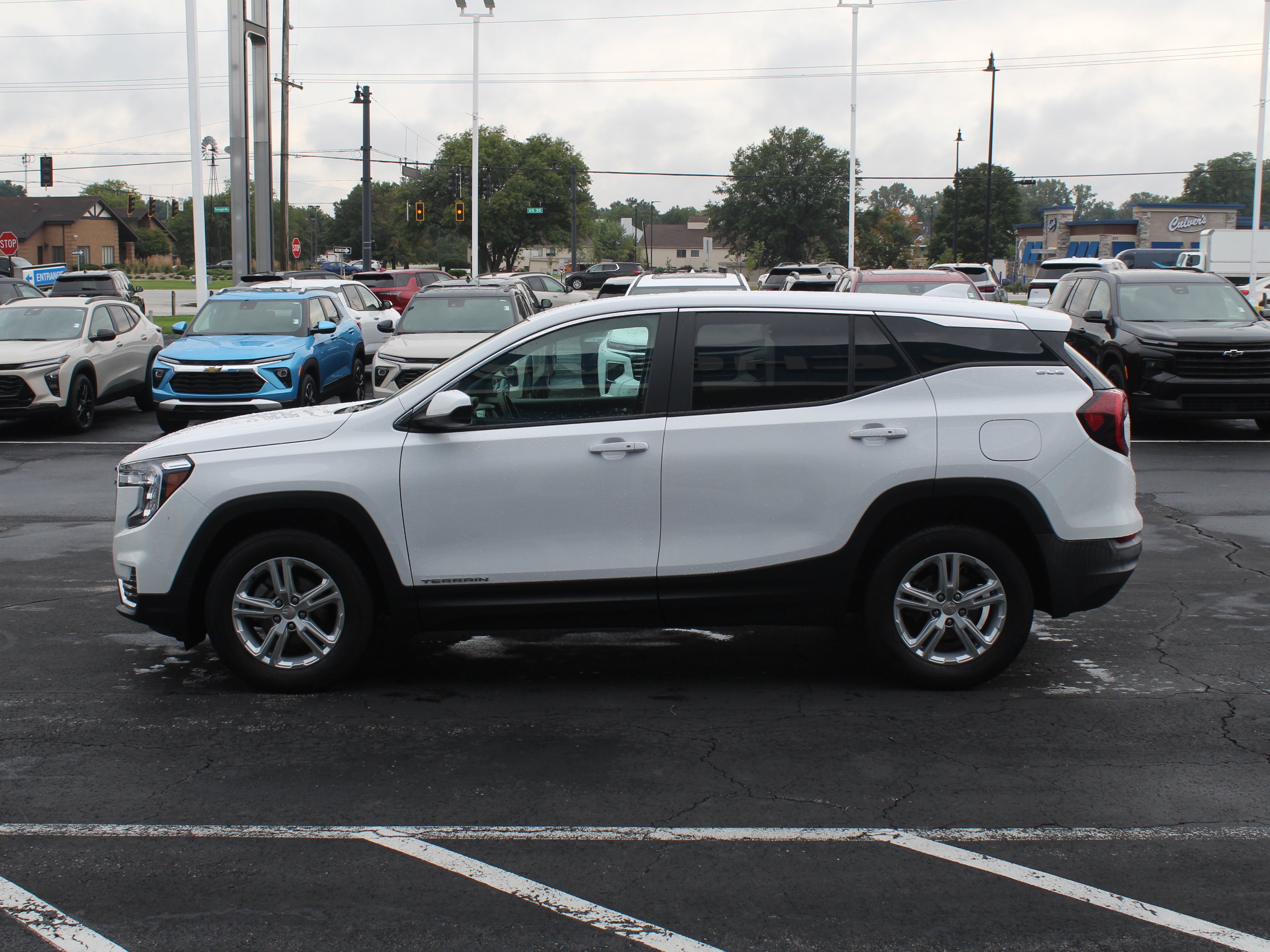 2024 GMC Terrain SLE - Photo 8