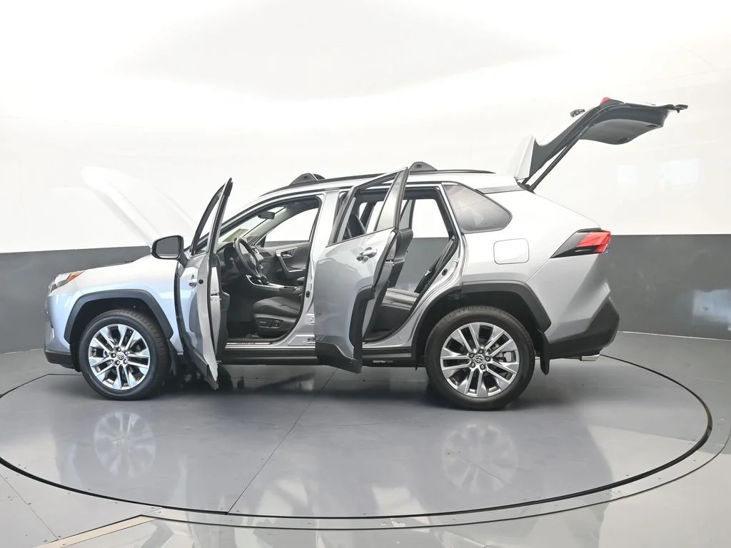 Used 2025 Silver Sky Metallic Toyota Limited image 81
