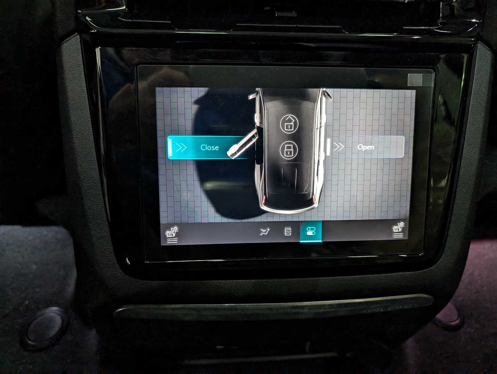 2025 Cadillac Escalade IQ Sport 2 - Photo 25