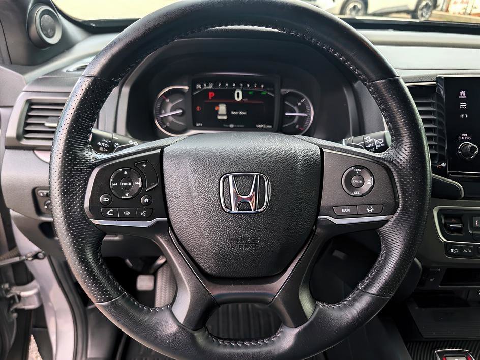 Used 2022 Lunar Silver Metallic Honda EX-L image 18