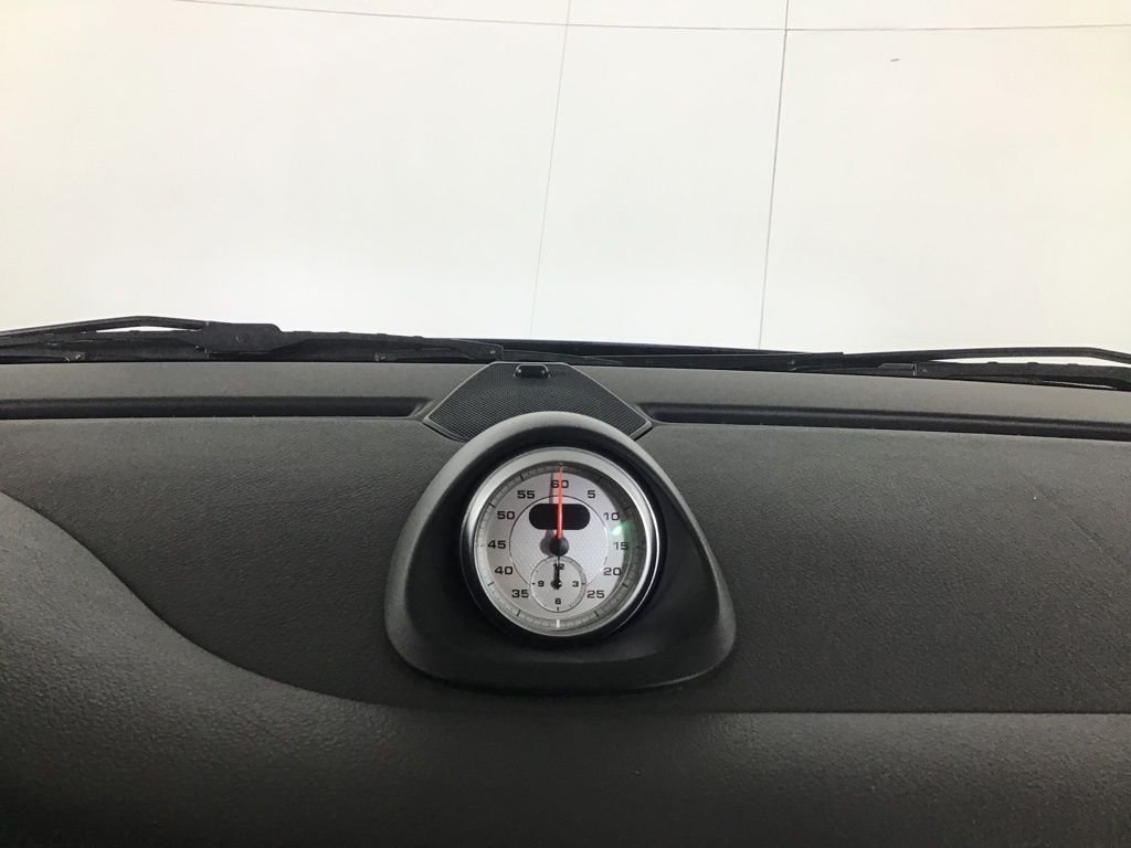 Used 2012  Porsche Carrera 4S image 33