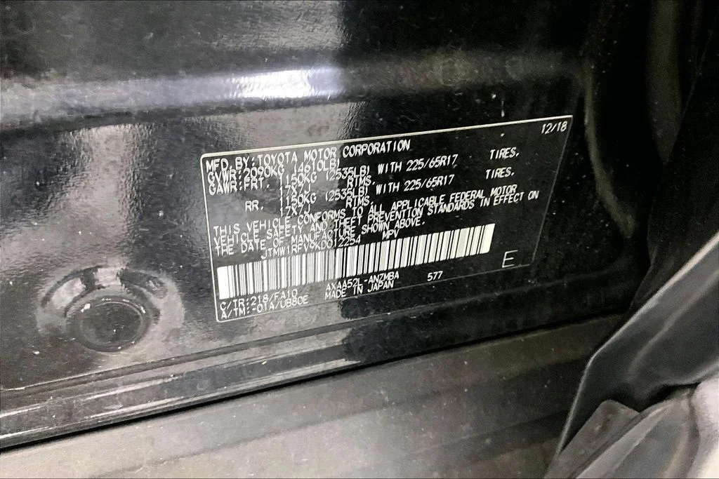 Certified Used 2019 Midnight Black Metallic Toyota XLE image 26