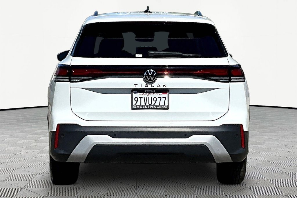 Certified Used 2025  Volkswagen 2.0T S image 5