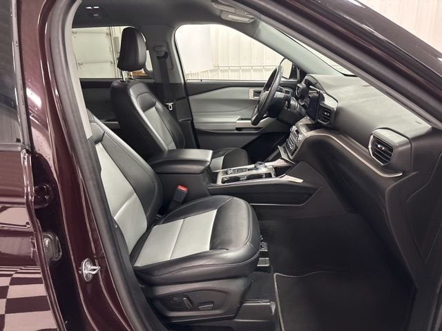 Used 2023 Red Ford XLT image 31