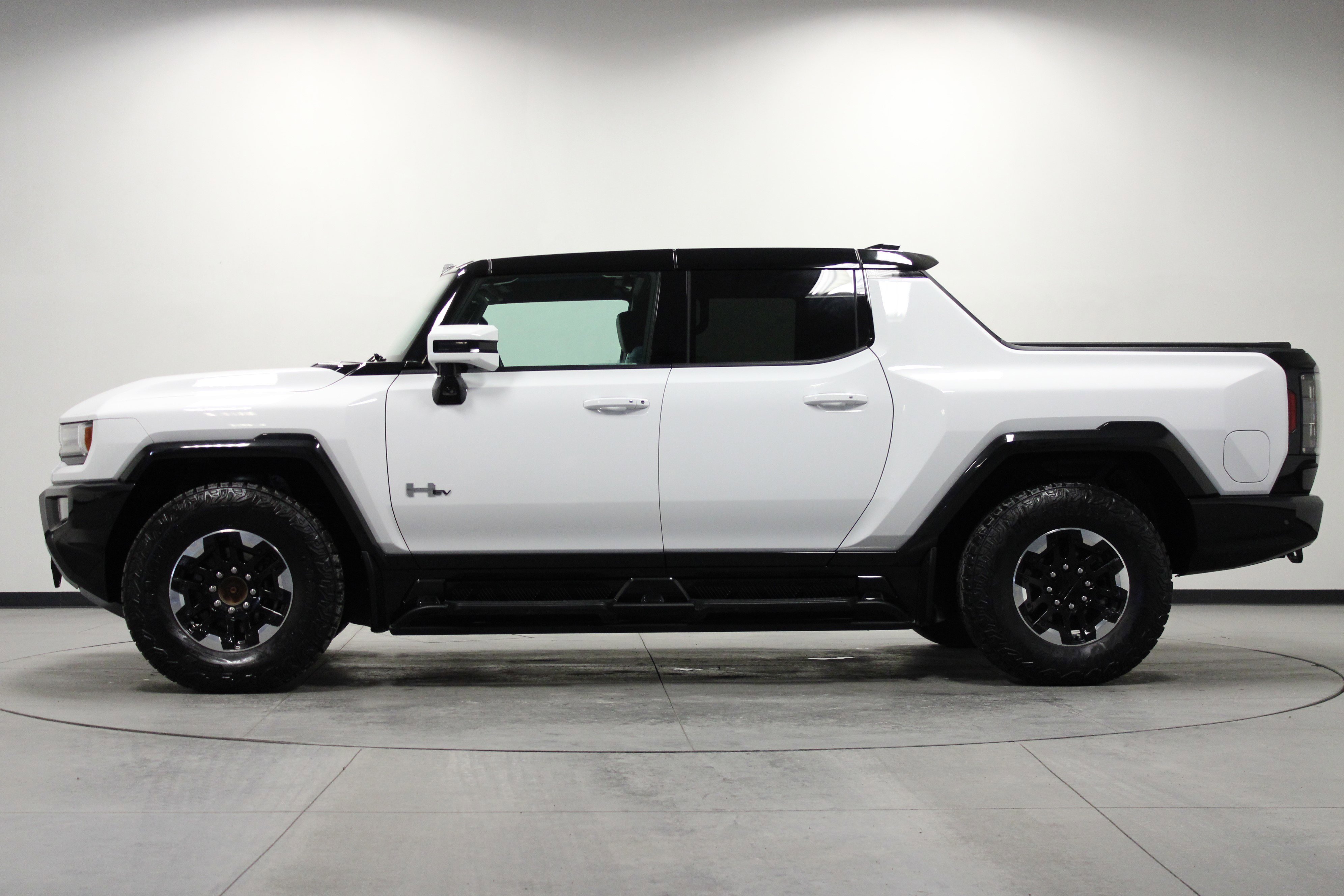 Used 2023 Interstellar White GMC 3X image 7