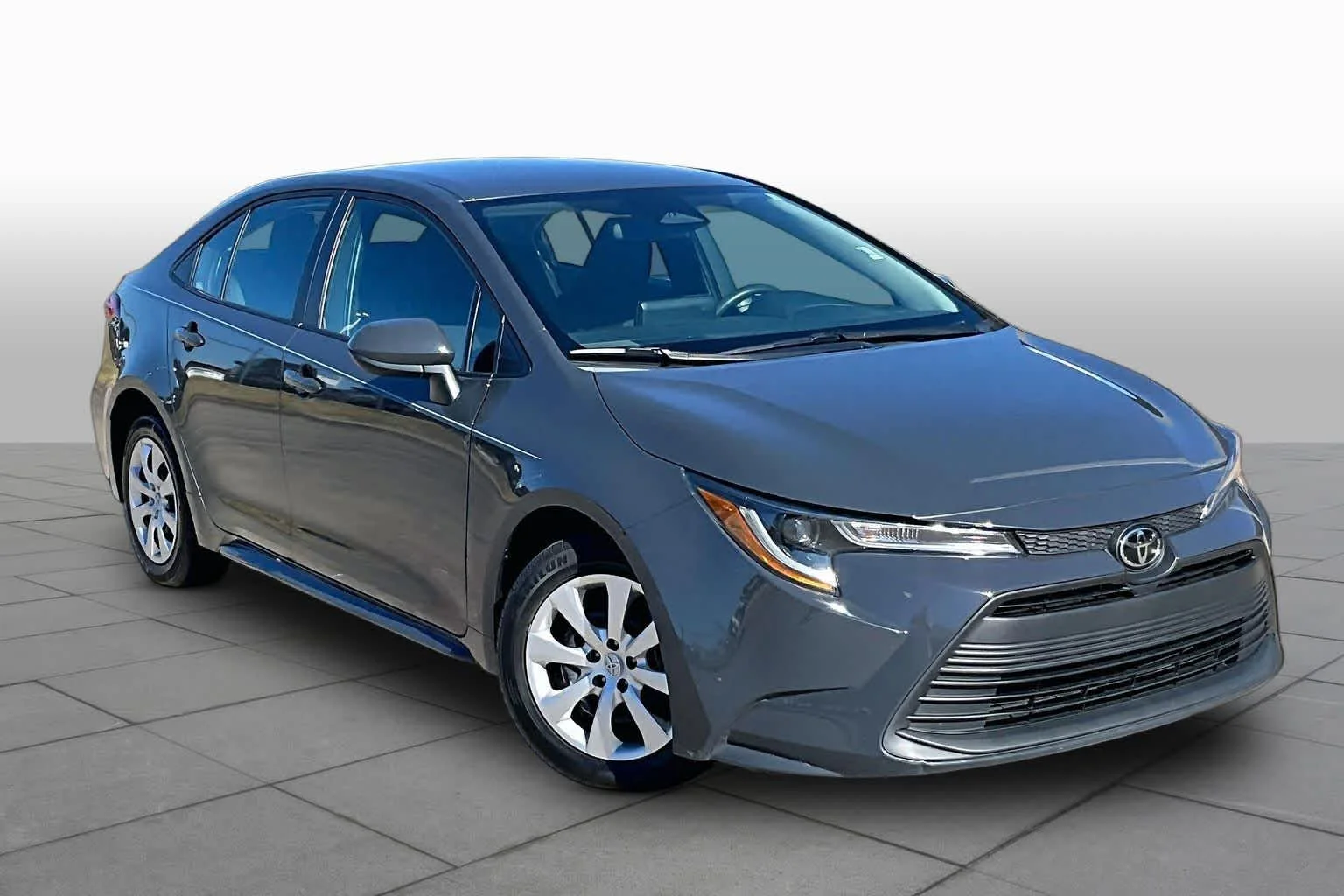 Used 2024 Underground Toyota LE image 3