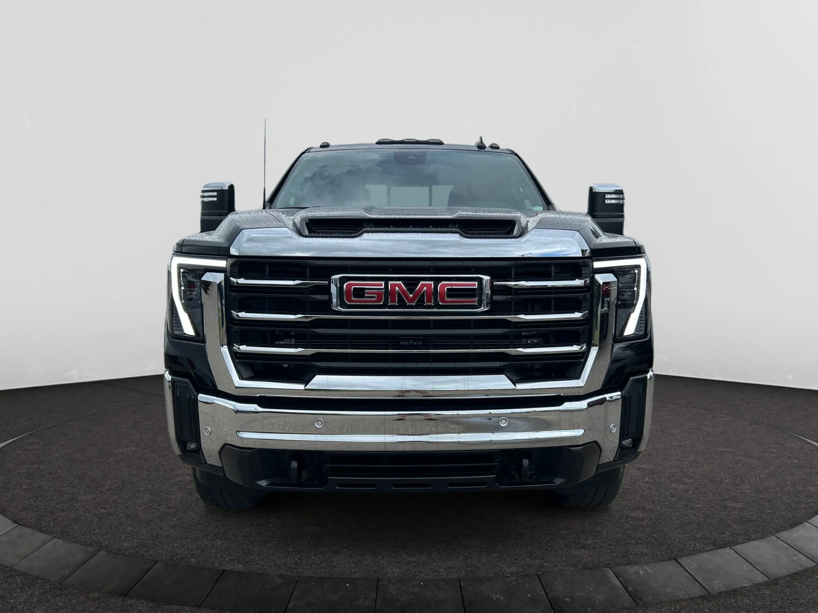 Used 2025 Onyx Black GMC SLT Crew 6.6L DIESEL Leather Sunroof 4x4 image 8