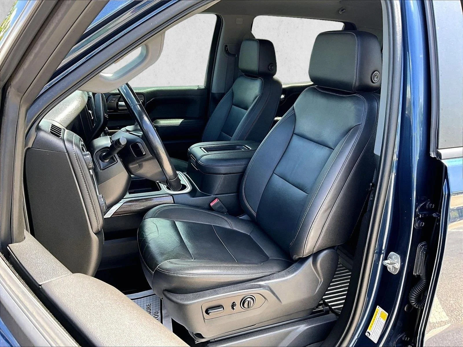 Used 2021 Northsky Blue Metallic Chevrolet RST image 24