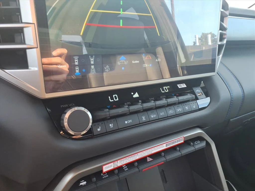 2026 Toyota Tundra Platinum - Photo 6