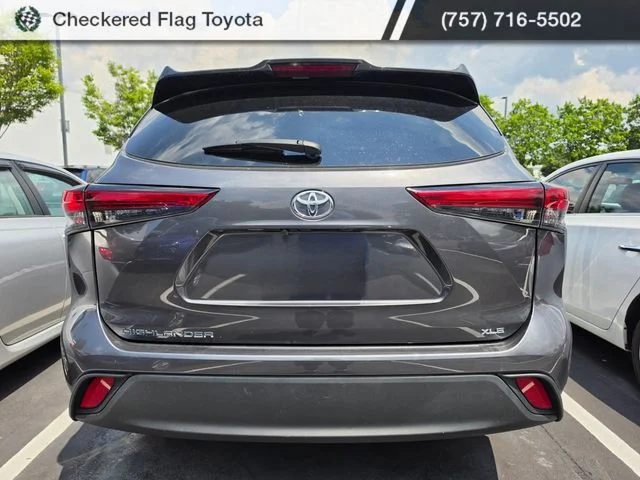 Used 2023 Magnetic Gray Metallic Toyota XLE image 5