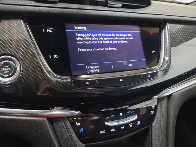 Used 2020 White Cadillac Sport image 19