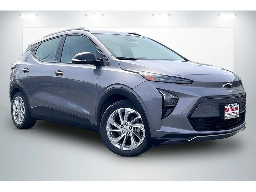 2023 Chevrolet Bolt EUV LT's photo
