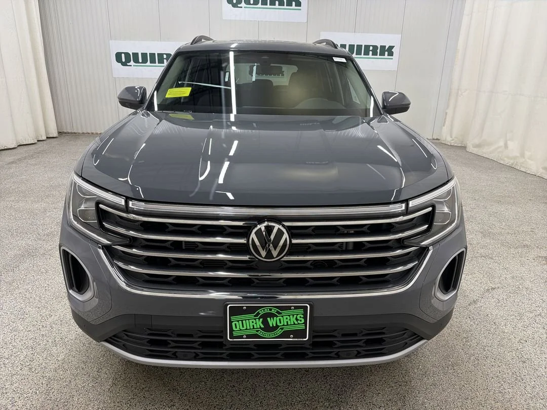 New 2026 Pure Gray Volkswagen 2.0T SE w/Technology image 2