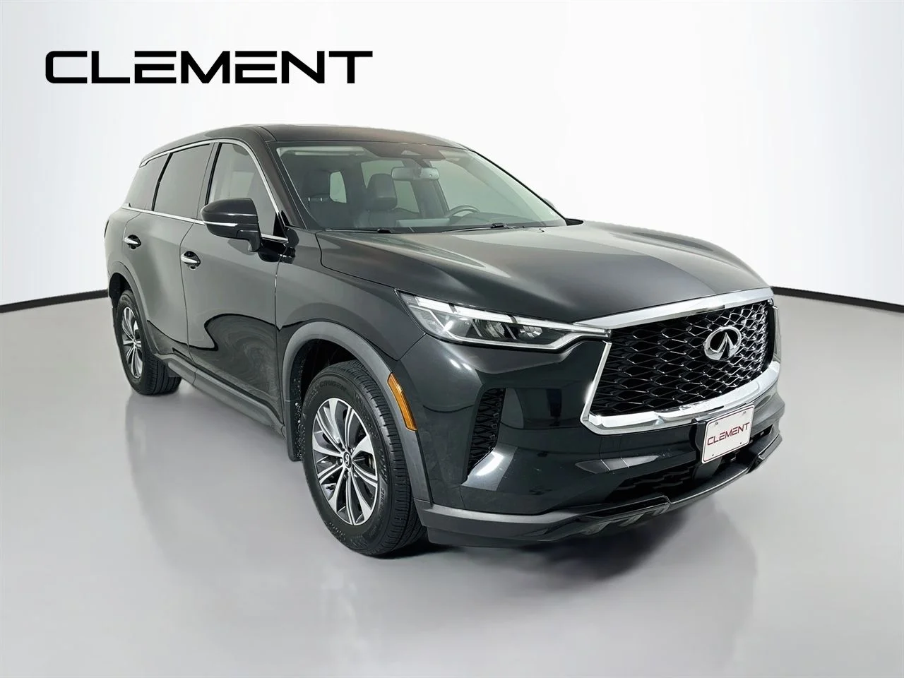 Used 2022 Mineral Black INFINITI PURE image 5