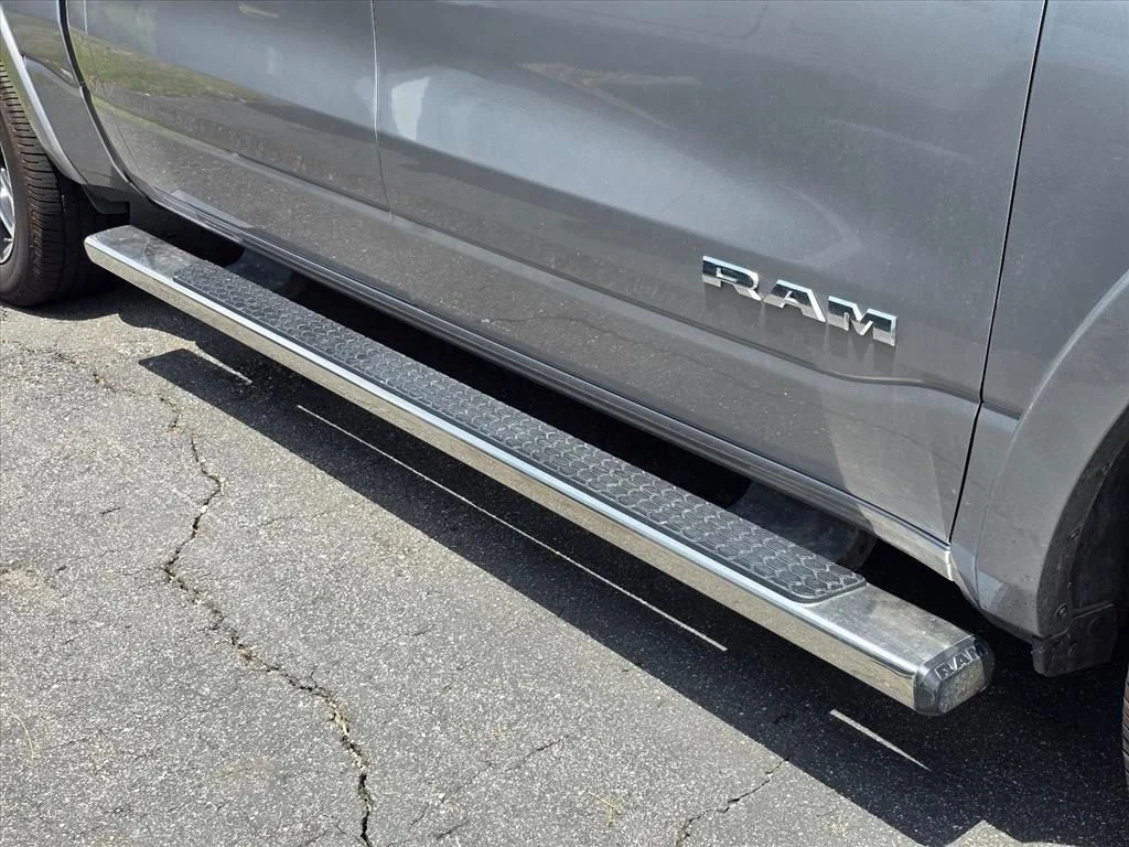Used 2025 Silver Ram Laramie image 13