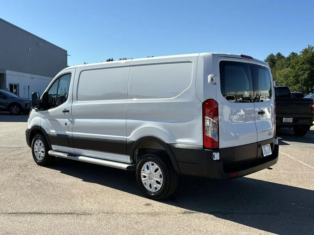 Used 2025 Oxford White Ford  image 5