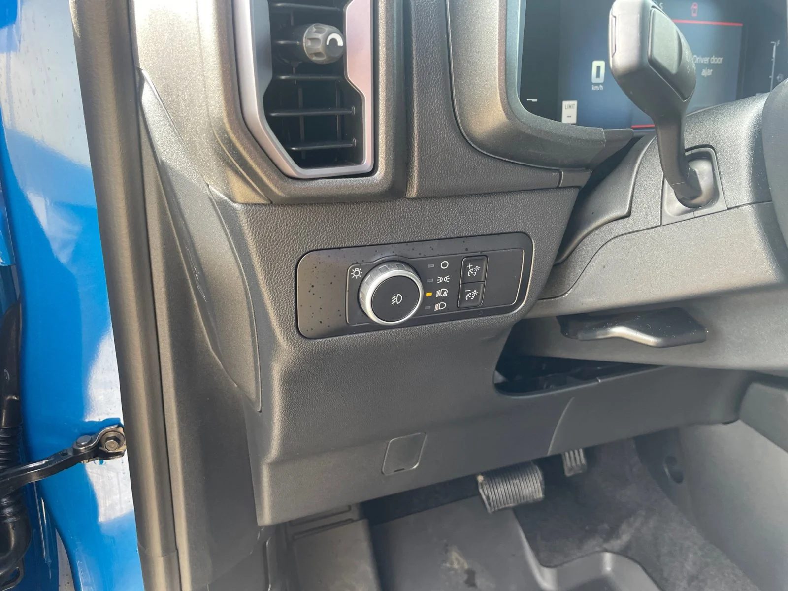 New 2026 Velocity Blue Metallic Ford Outer Banks image 15