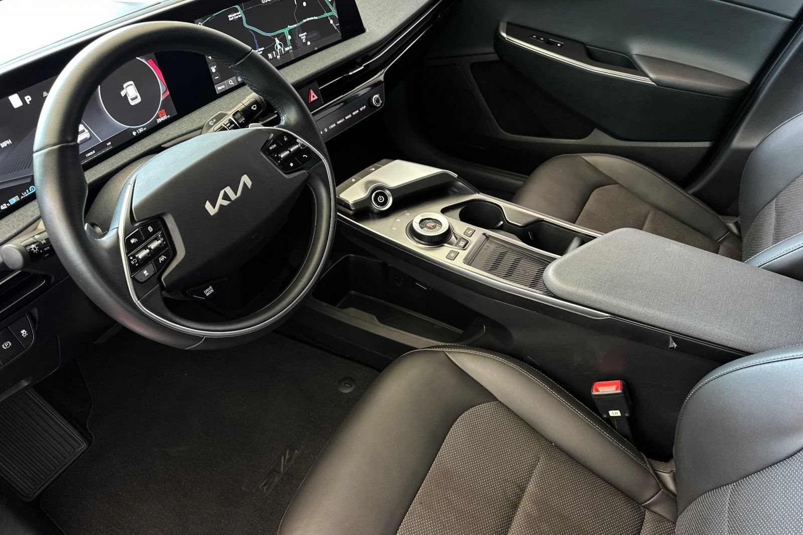 Used 2024 Red Kia Light Long Range image 10