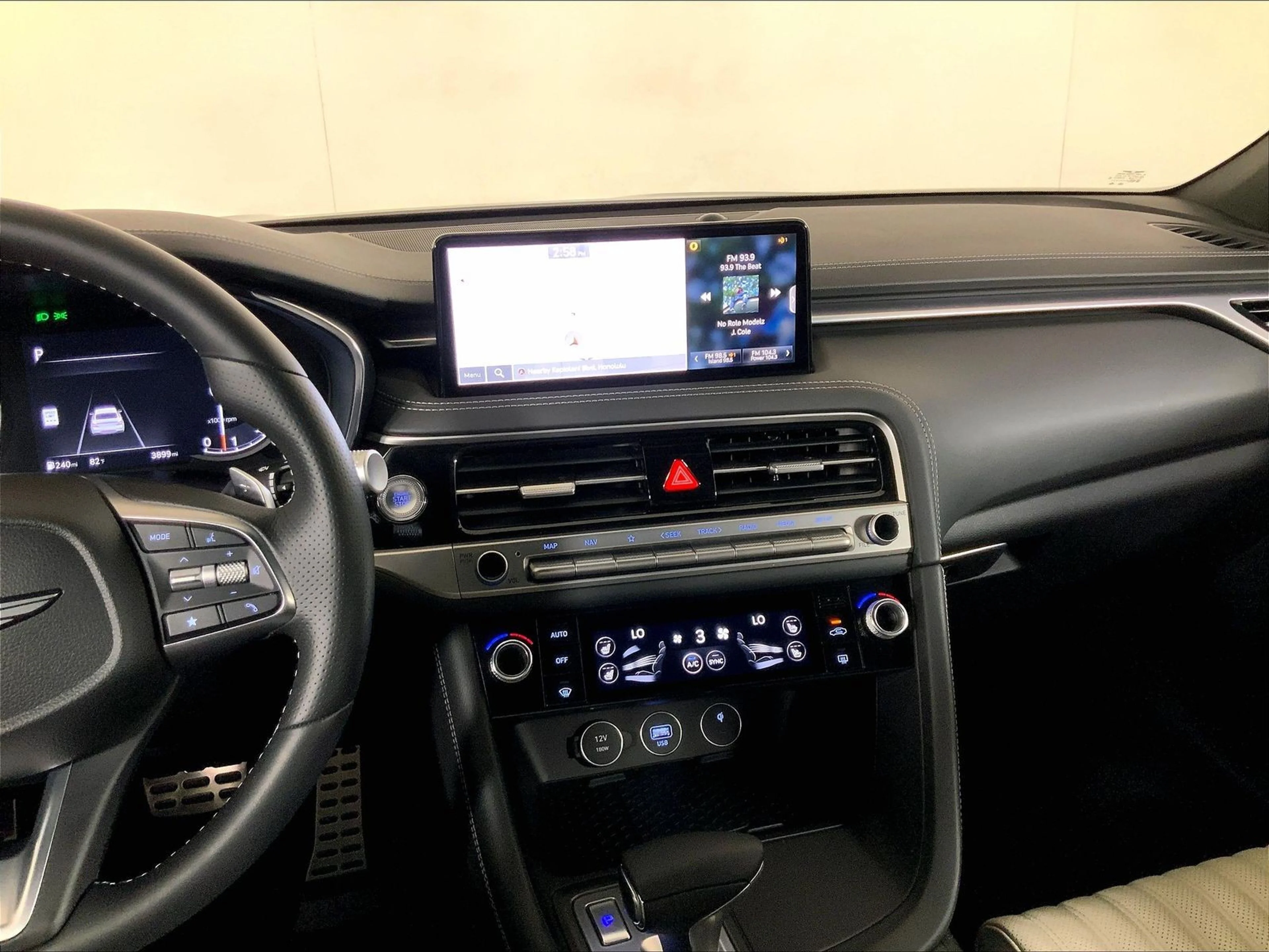 2024 GENESIS G70 Sport Advanced - Photo 13