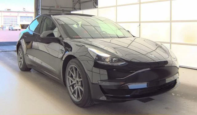2023 Tesla Model 3 Base