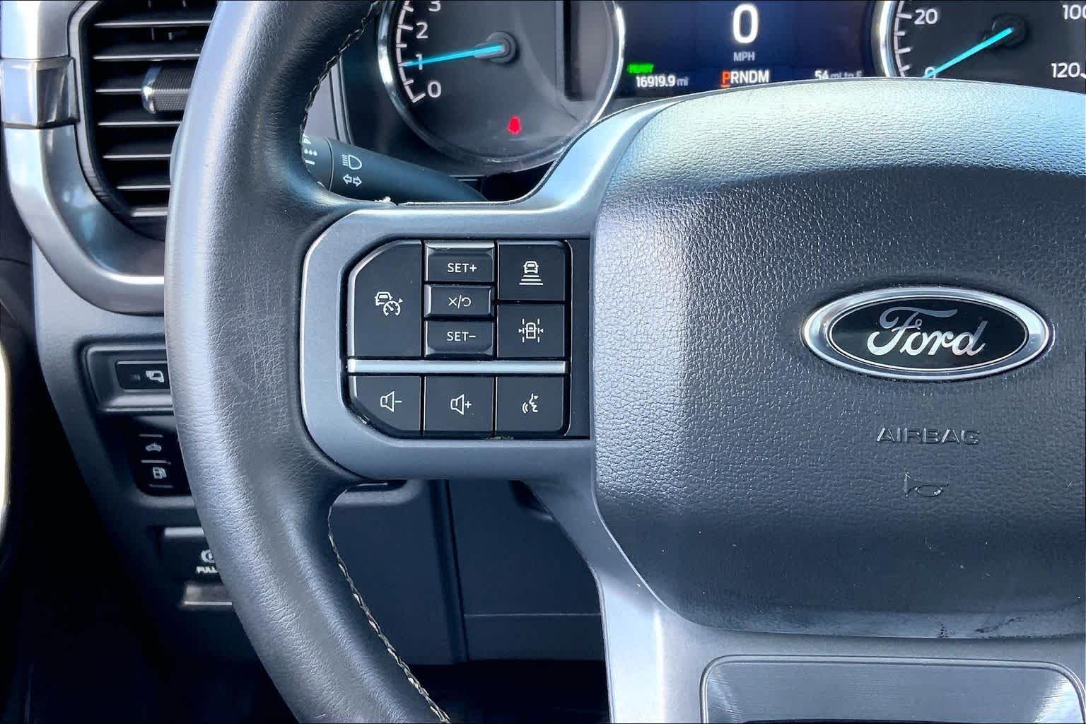 Certified Used 2023 Oxford White Ford XLT image 23
