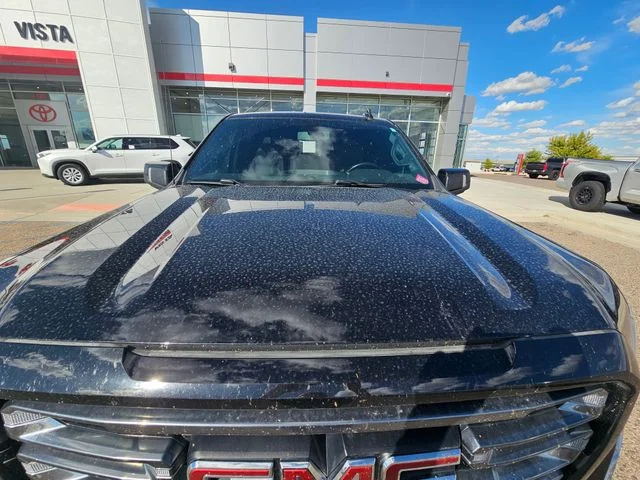 Used 2022  GMC AT4 image 3
