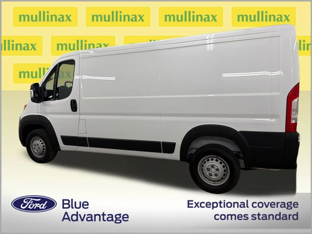 Used 2025 White Ram Base image 11