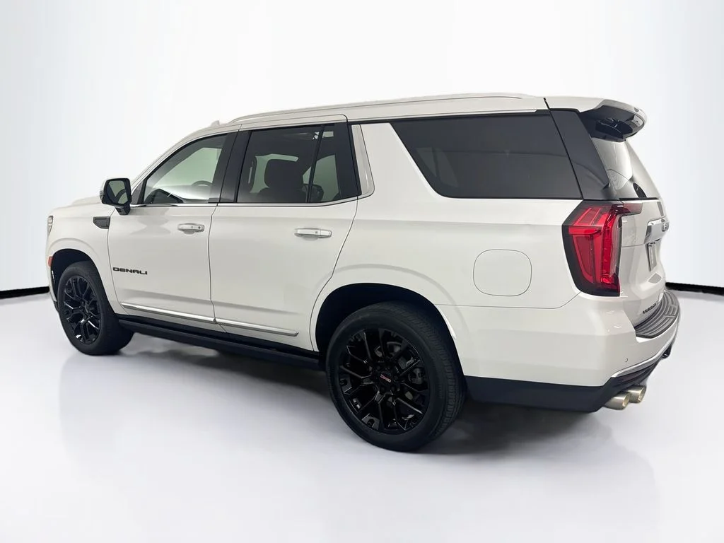 Used 2023 White GMC Denali image 7