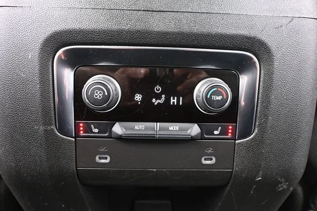 Used 2022 White Chevrolet RST image 49