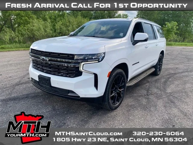 Used 2022 White Chevrolet RST image 4