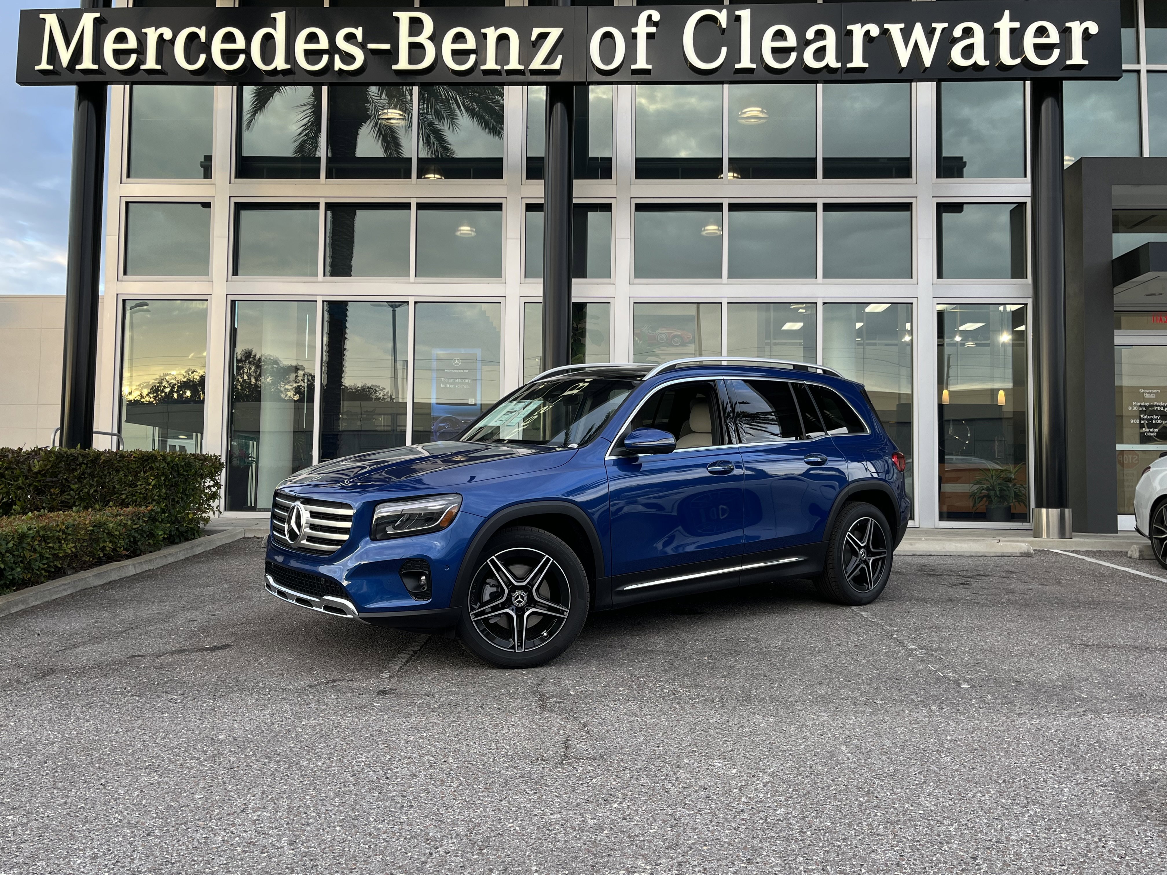 2026 Mercedes-Benz GLB GLB 250's photo
