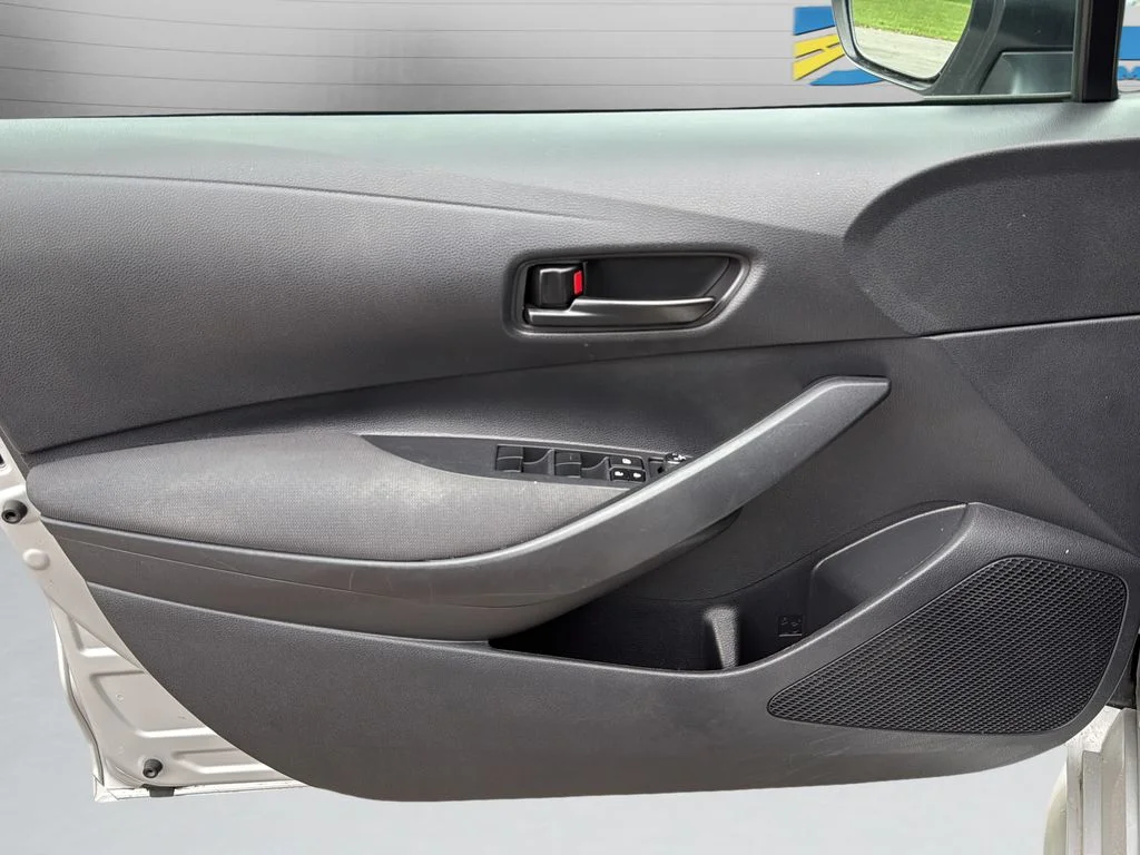 Used 2023 Silver Toyota LE image 11