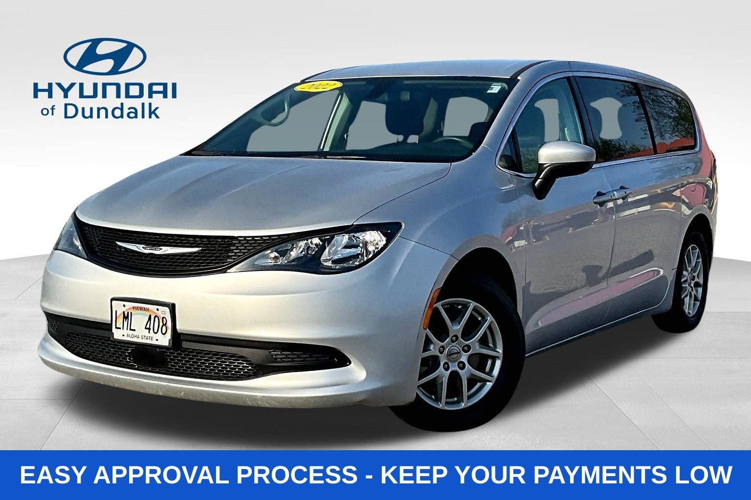 2022 Chrysler Voyager LX's photo