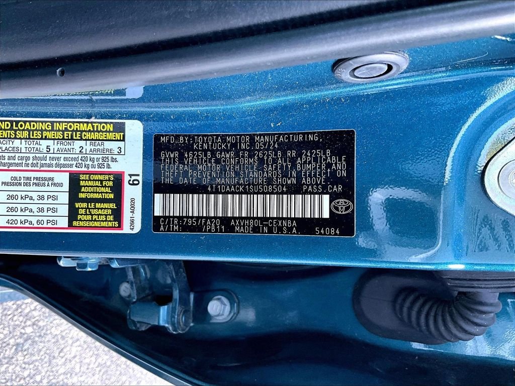 Used 2025  Toyota LE image 9