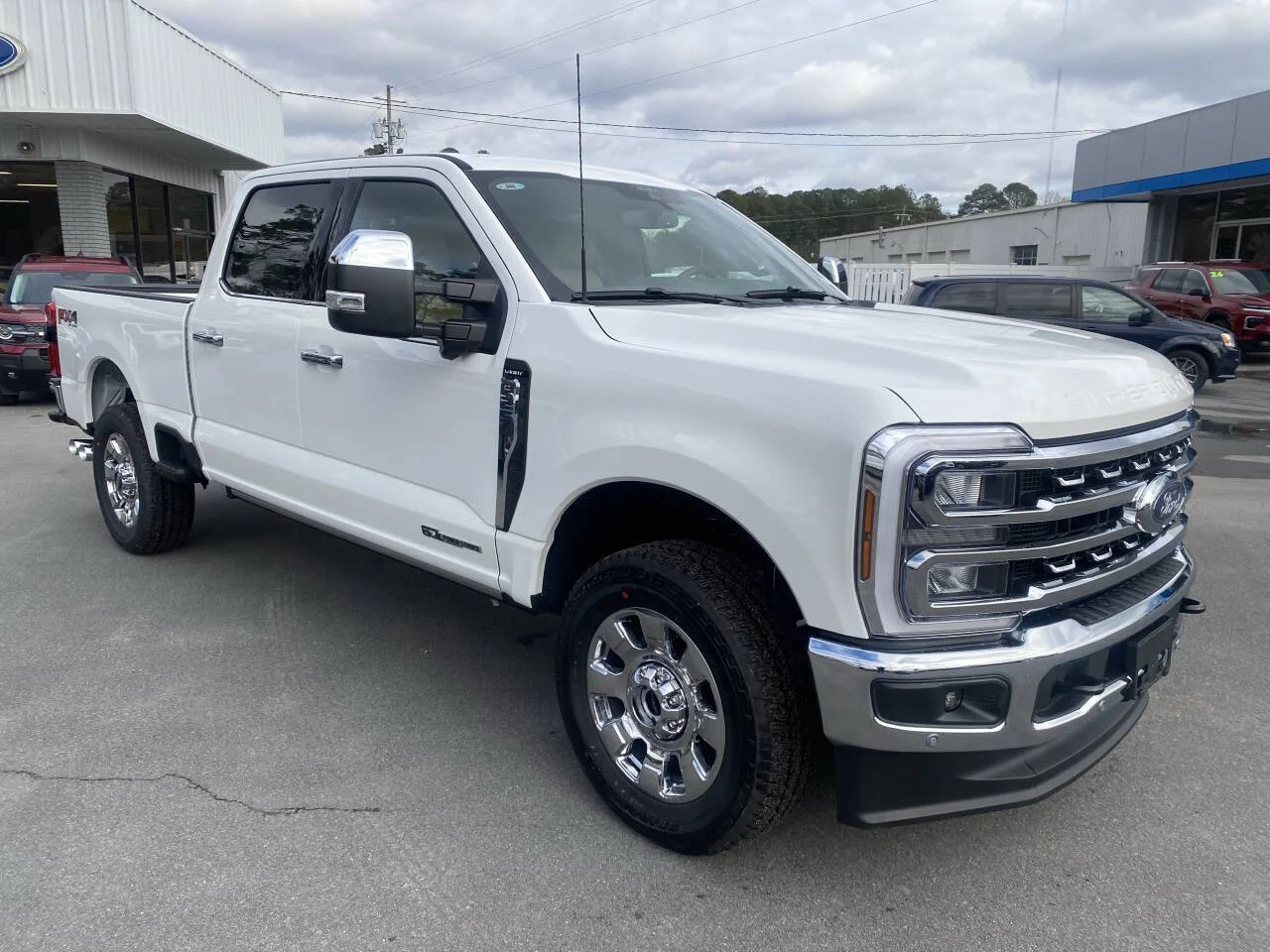 New 2026 Star White Metallic Tri-Coat Ford F-250® Lariat® image 7