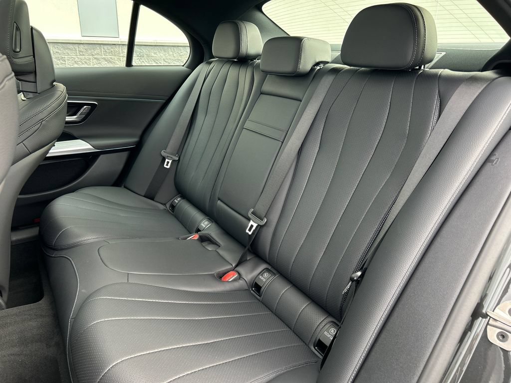 New 2026 Graphite Grey Metallic Mercedes-Benz E 450 image 63