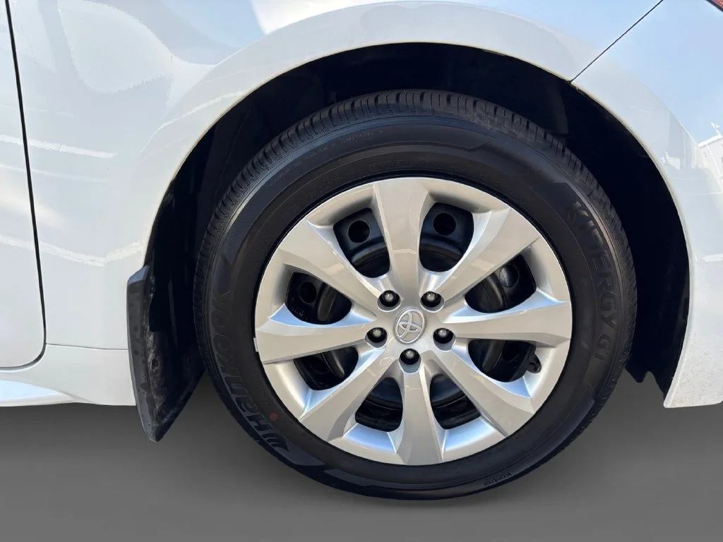 Used 2026 White Toyota LE image 17