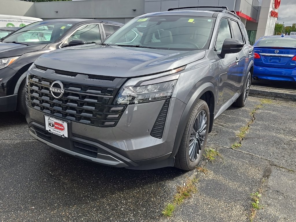 Used 2026 Gray Nissan SL image 2