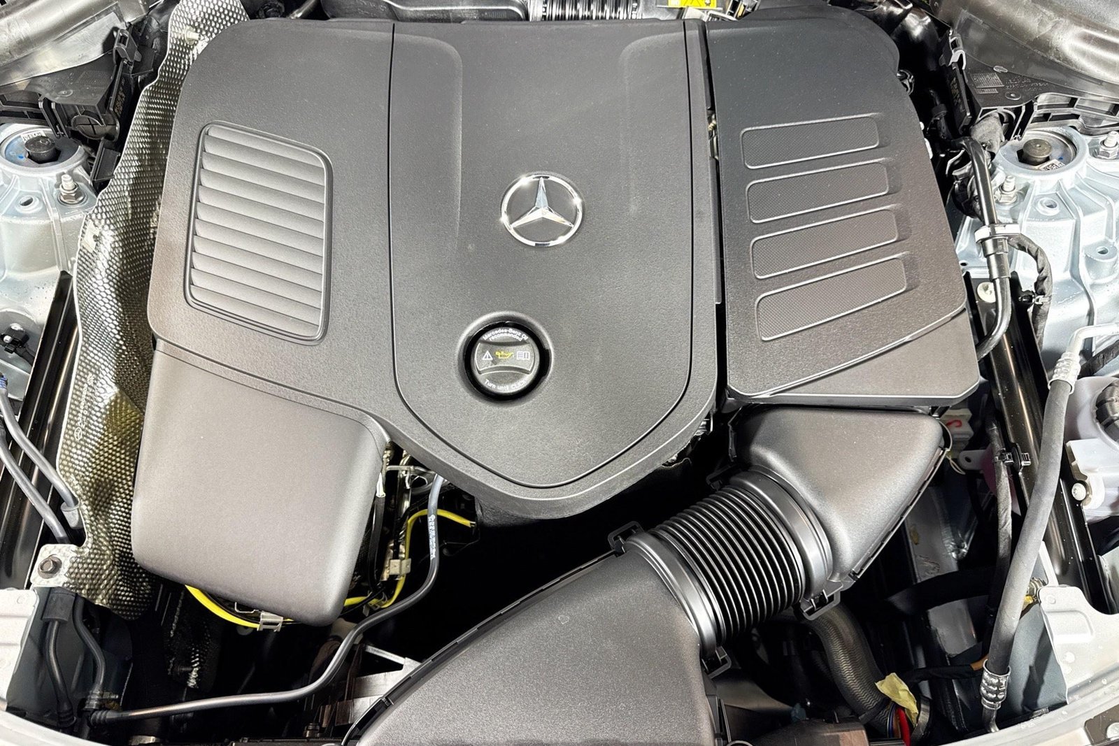 New 2026 Cirrus Silver Metallic Mercedes-Benz GLC 300 image 28