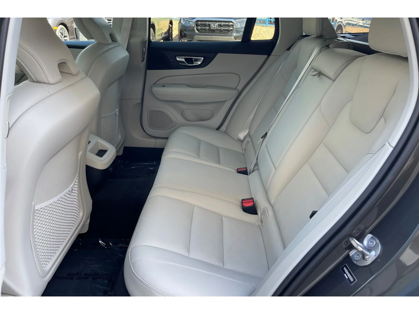 Used 2022 Pine Grey Metallic Volvo T5 image 14
