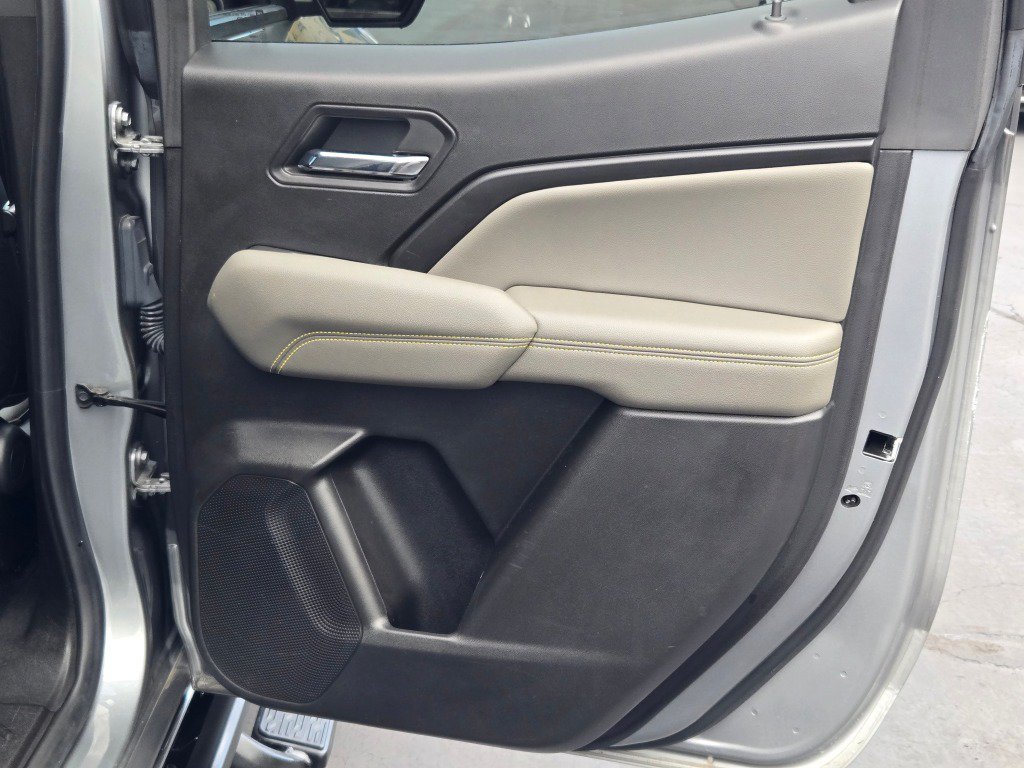 2023 Chevrolet Colorado ZR2 - Photo 10