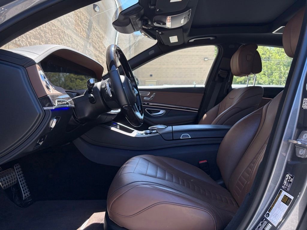 Used 2019 Gray Mercedes-Benz S 560 image 11